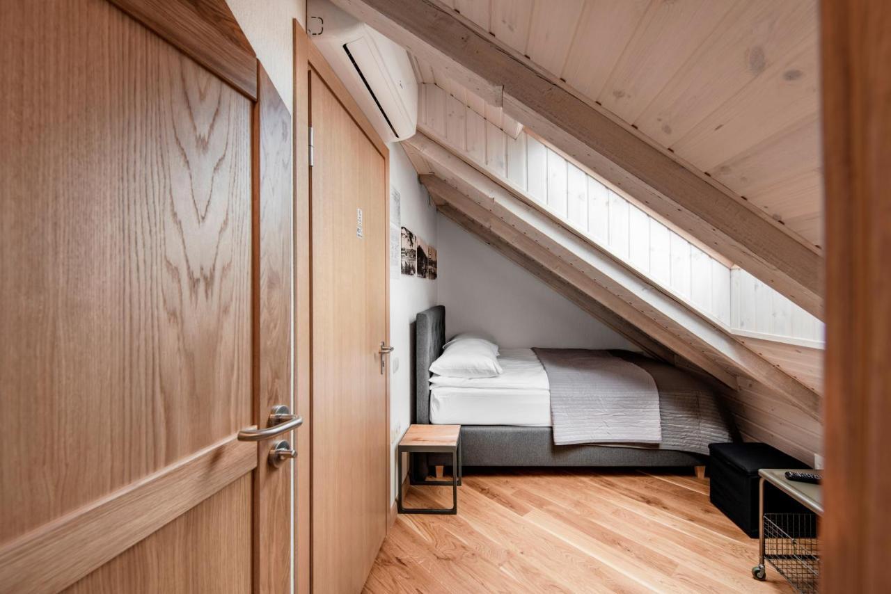 Small Attic Rooms In Kaunas Old Town Экстерьер фото